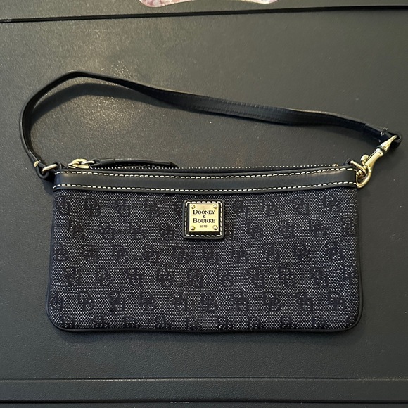 Dooney & Bourke Dark Gray Wristlet - Picture 1 of 4